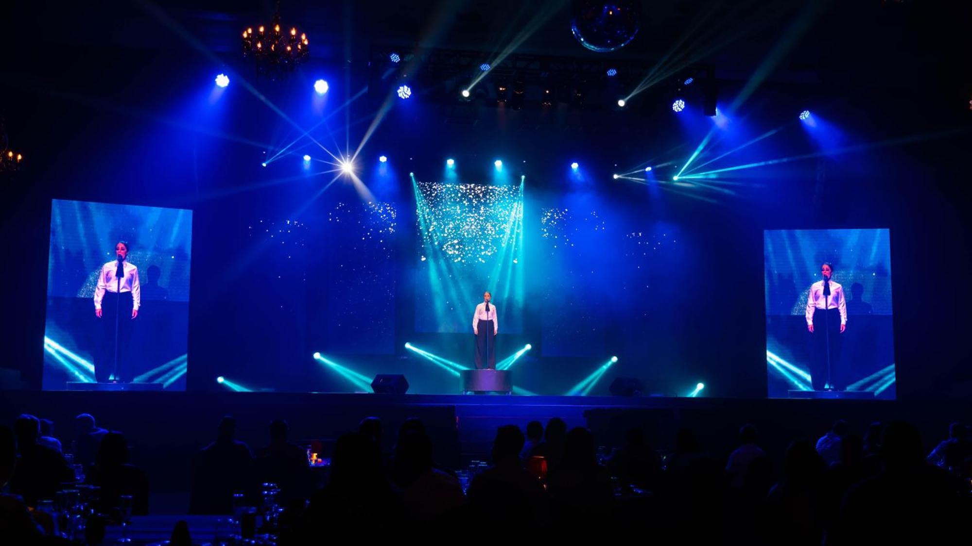 The Pyramid Cancun By Oasis Exterior foto The stage of the 2015 Asian Games closing ceremony