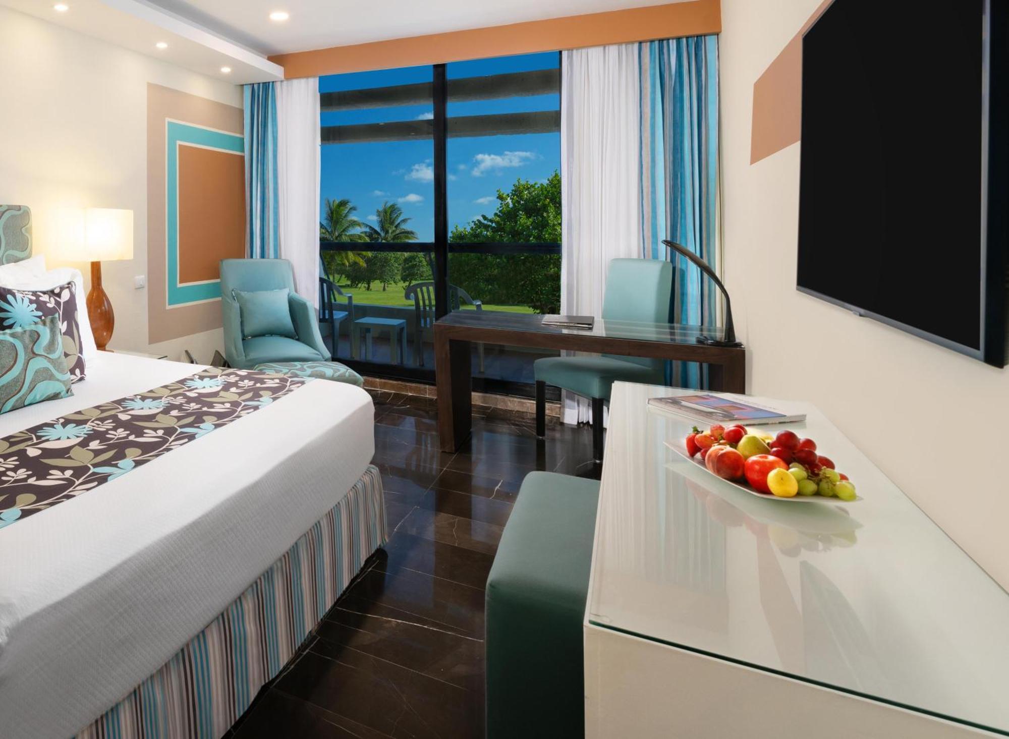 The Pyramid Cancun By Oasis Exterior foto A room at the Hard Rock Hotel